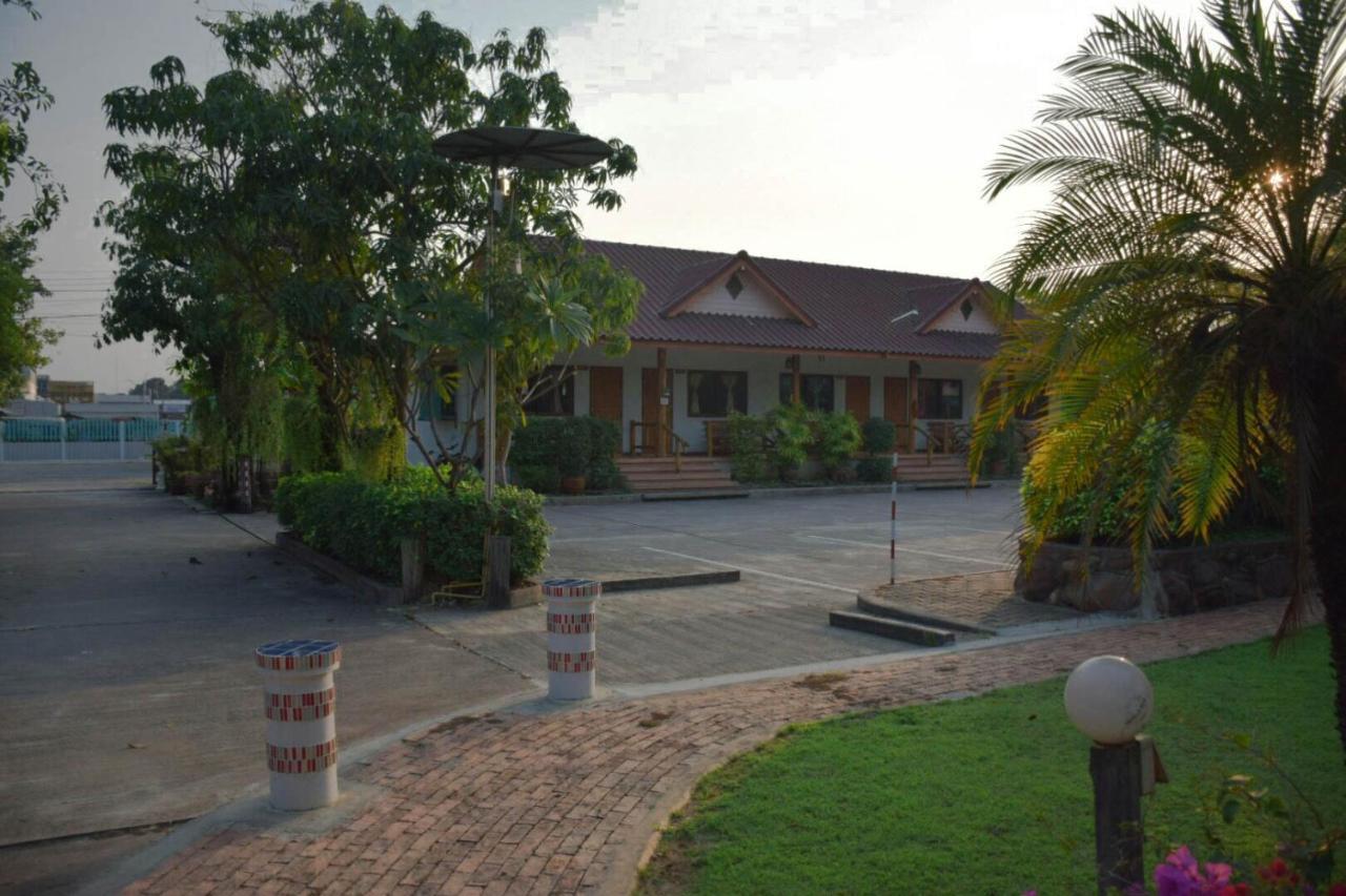 Mg Guesthouse Сукотай Екстериор снимка